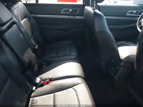 1FM5K8GT5HGE29325 2017 FORD EXPLORER - Image 8