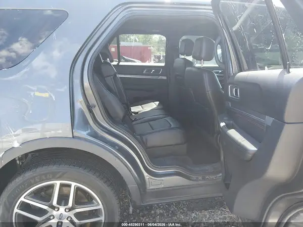 1FM5K8GT5HGE32239 2017 FORD EXPLORER - Image 8