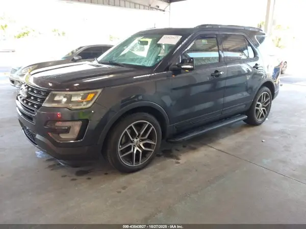 1FM5K8GT5HGE34069 2017 FORD EXPLORER - Image 2