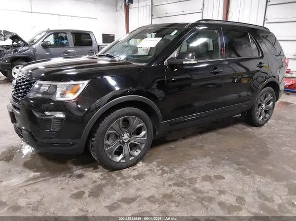 1FM5K8GT5JGA65008 2018 FORD EXPLORER - Image 2