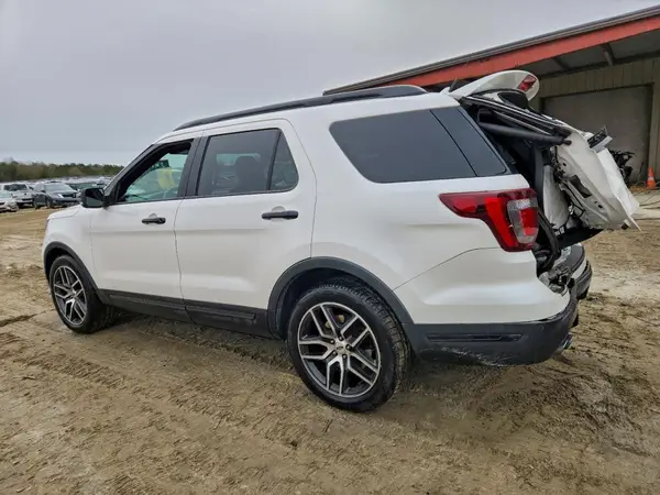 1FM5K8GT5JGA75926 2018 FORD EXPLORER - Image 2