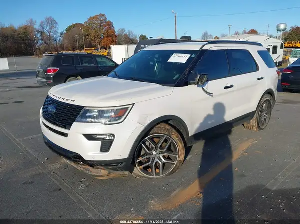 1FM5K8GT5JGB20170 2018 FORD EXPLORER - Image 2
