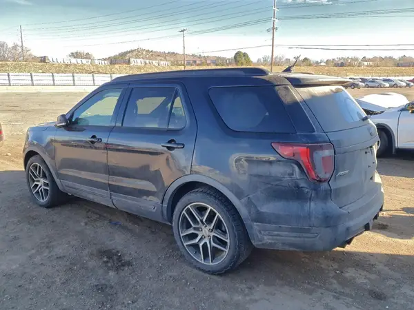 1FM5K8GT5JGC02030 2018 FORD EXPLORER - Image 2