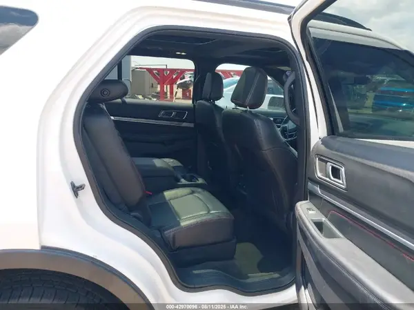 1FM5K8GT5JGC26974 2018 FORD EXPLORER - Image 8