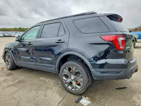 1FM5K8GT5JGC59490 2018 FORD EXPLORER - Image 2