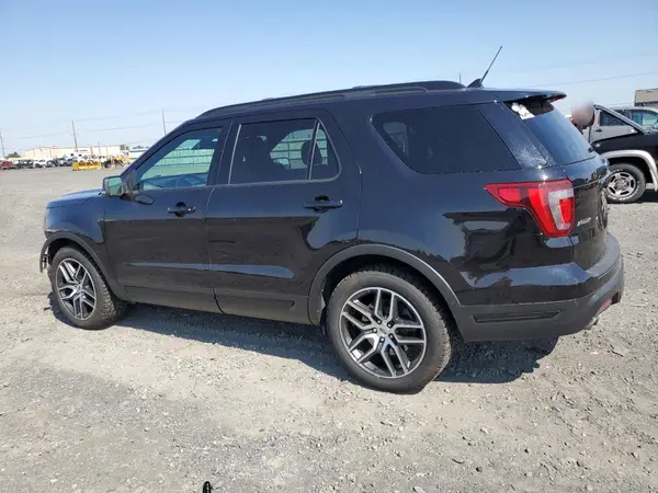 1FM5K8GT5KGA47769 2019 FORD EXPLORER - Image 2
