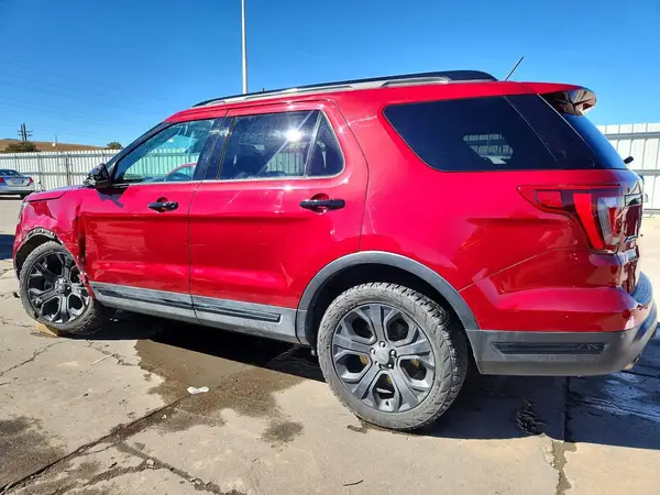 1FM5K8GT5KGA96180 2019 FORD EXPLORER - Image 2