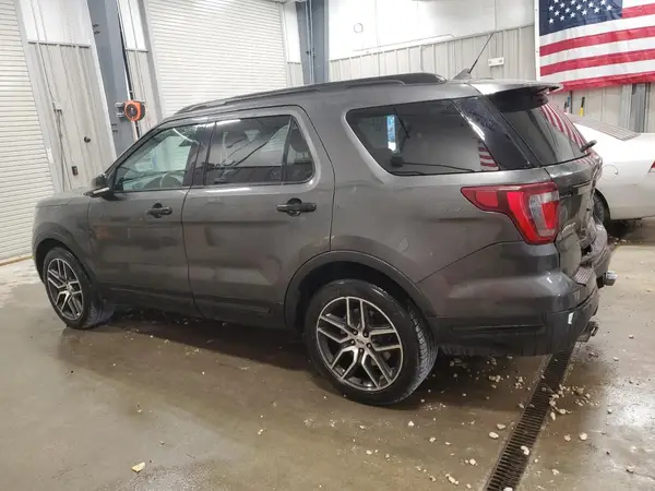 1FM5K8GT5KGB21207 2019 FORD EXPLORER - Image 2