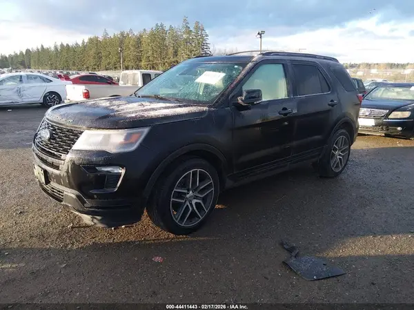 1FM5K8GT5KGB40887 2019 FORD EXPLORER - Image 2
