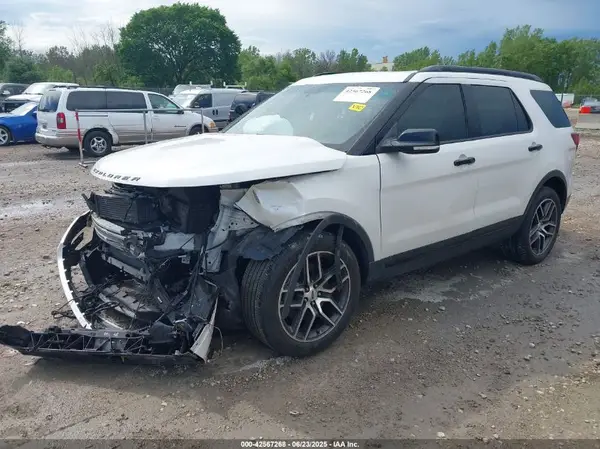 1FM5K8GT6GGA01049 2016 FORD EXPLORER - Image 2