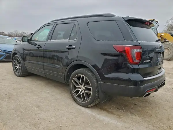 1FM5K8GT6GGA04016 2016 FORD EXPLORER - Image 2