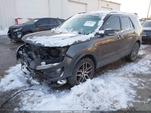 1FM5K8GT6GGA09412 2016 FORD EXPLORER - Image 2