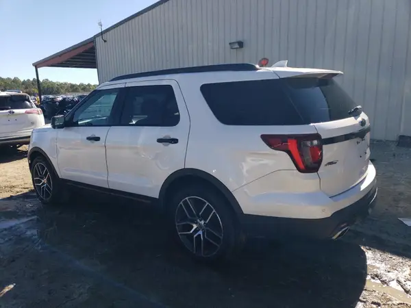 1FM5K8GT6GGA68637 2016 FORD EXPLORER - Image 2