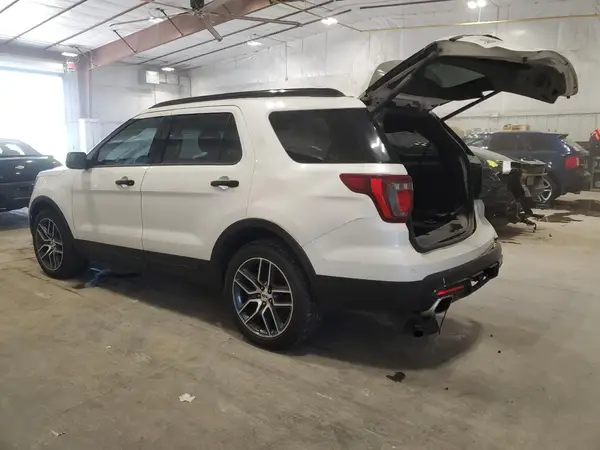 1FM5K8GT6GGA84076 2016 FORD EXPLORER - Image 2