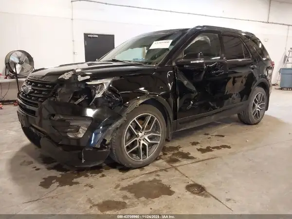 1FM5K8GT6GGA85227 2016 FORD EXPLORER - Image 2