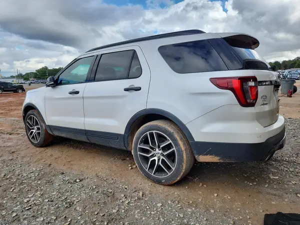 1FM5K8GT6GGB09462 2016 FORD EXPLORER - Image 2