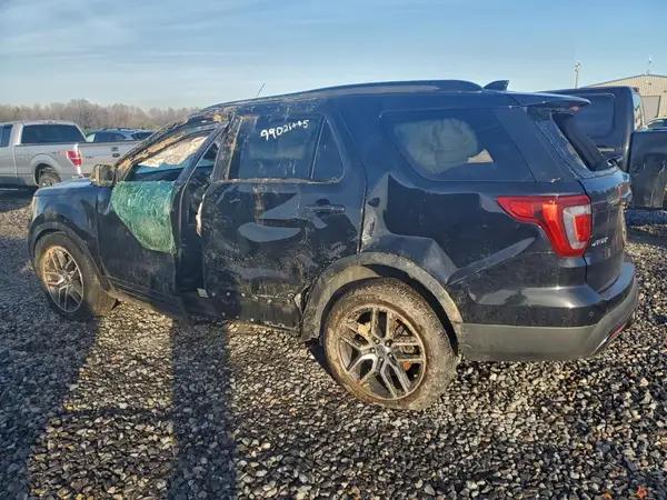 1FM5K8GT6GGB15620 2016 FORD EXPLORER - Image 2