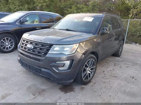 1FM5K8GT6GGB88518 2016 FORD EXPLORER - Image 2