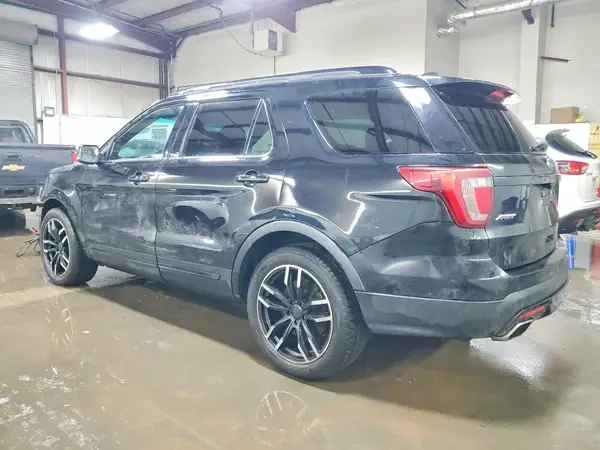 1FM5K8GT6GGB96196 2016 FORD EXPLORER - Image 2