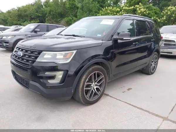 1FM5K8GT6GGC15541 2016 FORD EXPLORER - Image 2