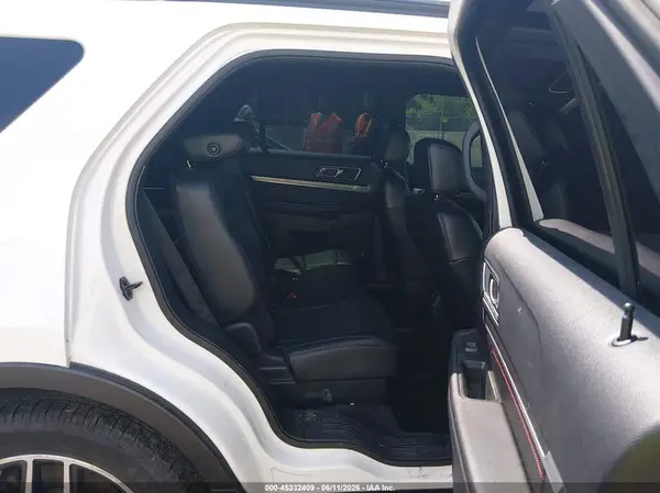 1FM5K8GT6GGC21100 2016 FORD EXPLORER - Image 8
