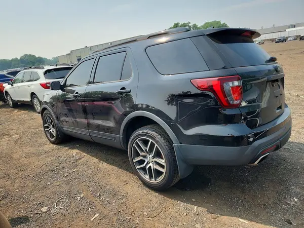 1FM5K8GT6GGC25146 2016 FORD EXPLORER - Image 2