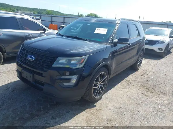 1FM5K8GT6GGC27186 2016 FORD EXPLORER - Image 2