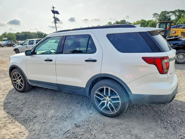 1FM5K8GT6GGC53402 2016 FORD EXPLORER - Image 2