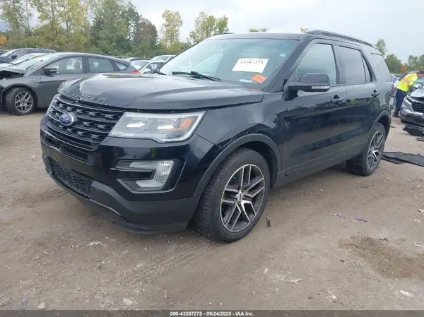 1FM5K8GT6GGC56560 2016 FORD EXPLORER - Image 2