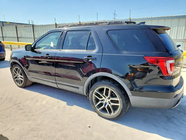 1FM5K8GT6GGC57739 2016 FORD EXPLORER - Image 2