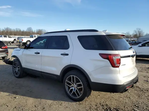 1FM5K8GT6GGC63556 2016 FORD EXPLORER - Image 2