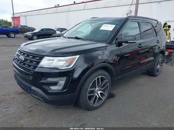 1FM5K8GT6HGA13834 2017 FORD EXPLORER - Image 2
