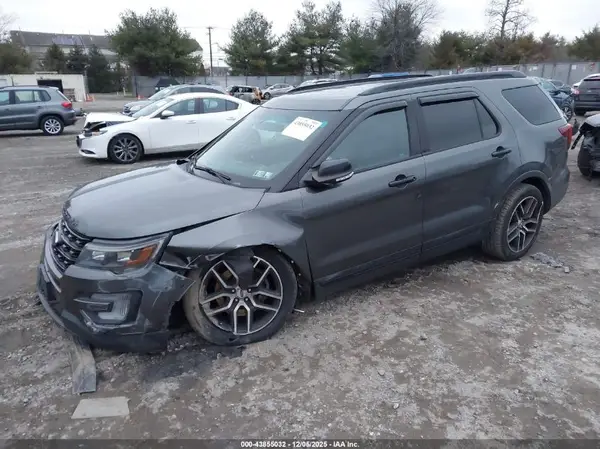 1FM5K8GT6HGA39995 2017 FORD EXPLORER - Image 2