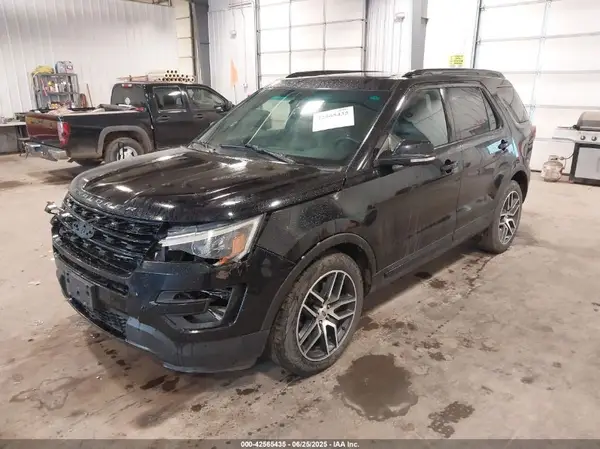 1FM5K8GT6HGA49104 2017 FORD EXPLORER - Image 2