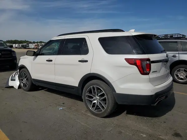 1FM5K8GT6HGA62001 2017 FORD EXPLORER - Image 2