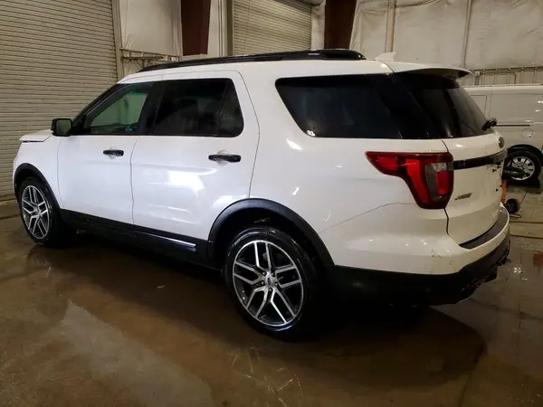 1FM5K8GT6HGB03128 2017 FORD EXPLORER - Image 2