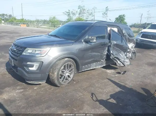 1FM5K8GT6HGB23282 2017 FORD EXPLORER - Image 2