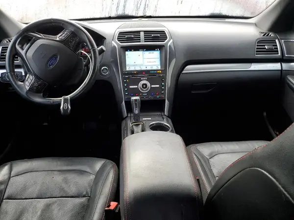 1FM5K8GT6HGB52944 2017 FORD EXPLORER - Image 8