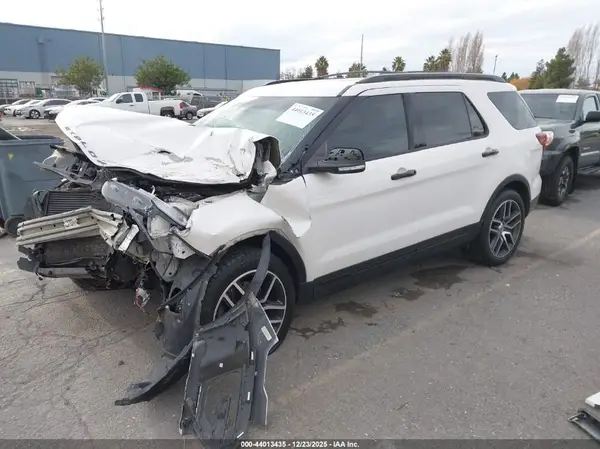 1FM5K8GT6HGC22149 2017 FORD EXPLORER - Image 2