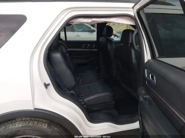 1FM5K8GT6HGC22149 2017 FORD EXPLORER - Image 8