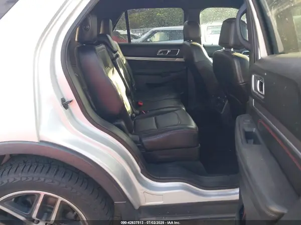 1FM5K8GT6HGC48637 2017 FORD EXPLORER - Image 8