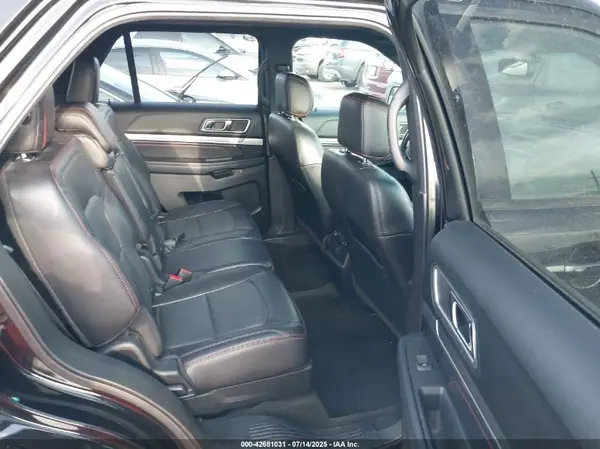 1FM5K8GT6HGE11951 2017 FORD EXPLORER - Image 8