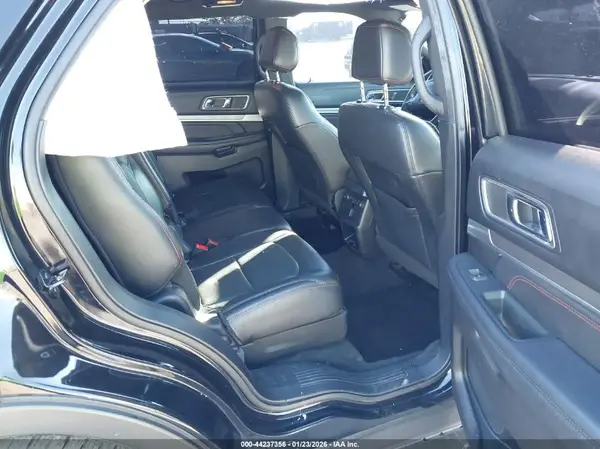 1FM5K8GT6HGE12176 2017 FORD EXPLORER - Image 8