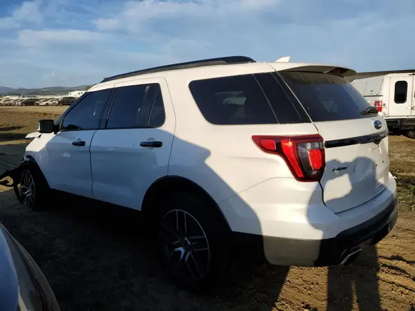1FM5K8GT6HGE25252 2017 FORD EXPLORER - Image 2