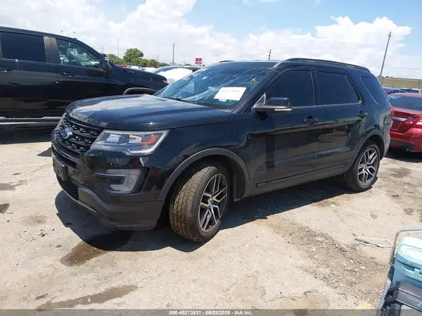 1FM5K8GT6HGE28619 2017 FORD EXPLORER - Image 2