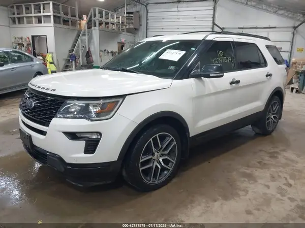 1FM5K8GT6JGA03889 2018 FORD EXPLORER - Image 2