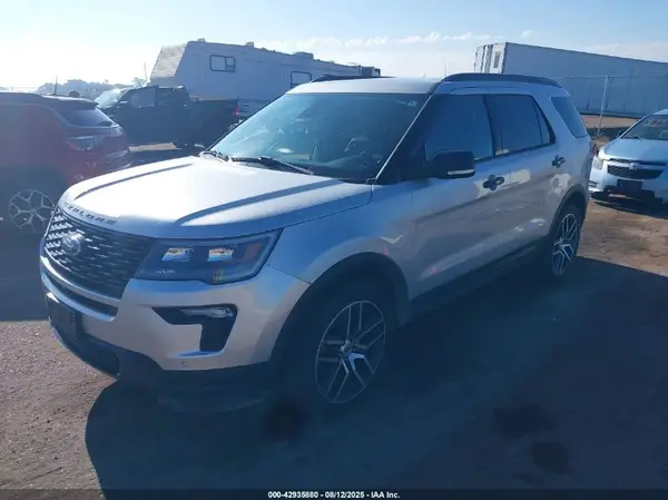 1FM5K8GT6JGA68192 2018 FORD EXPLORER - Image 2