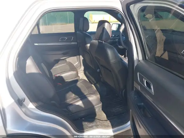 1FM5K8GT6JGA68192 2018 FORD EXPLORER - Image 8
