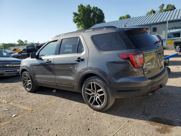 1FM5K8GT6JGA79581 2018 FORD EXPLORER - Image 2
