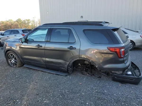 1FM5K8GT6JGB05046 2018 FORD EXPLORER - Image 2